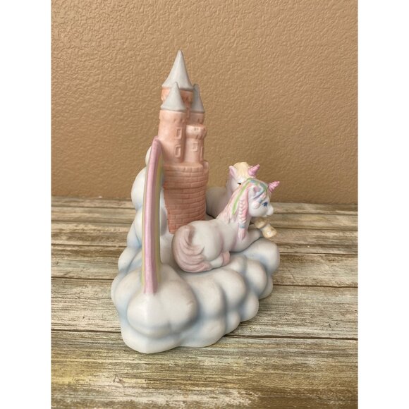 Vintage 1985 Willitts Porcelain Magical Unicorns Castle Rainbow Musical - No Box - Picture 4 of 12